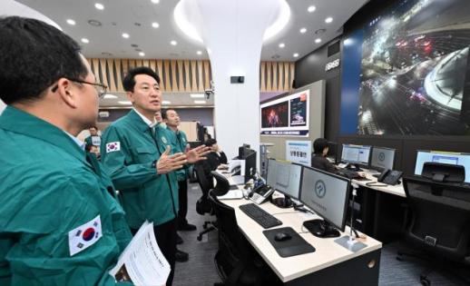 오세훈 버스 파업, 막중한 책임느껴...대화의 끈 놓지 않을 것