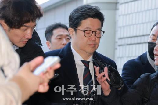 [포토] 김병주 MBK파트너스 회장, 영장실질심사 출석