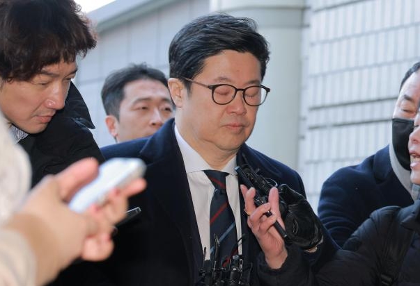 [포토] 김병주 MBK파트너스 회장, 영장실질심사 출석