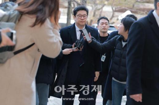 [포토] 홈플러스 사태 김병주 MBK 회장 등 4명 구속기로
