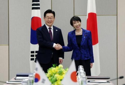 South Korean, Japanese leaders stress closer cooperation amid turbulent times