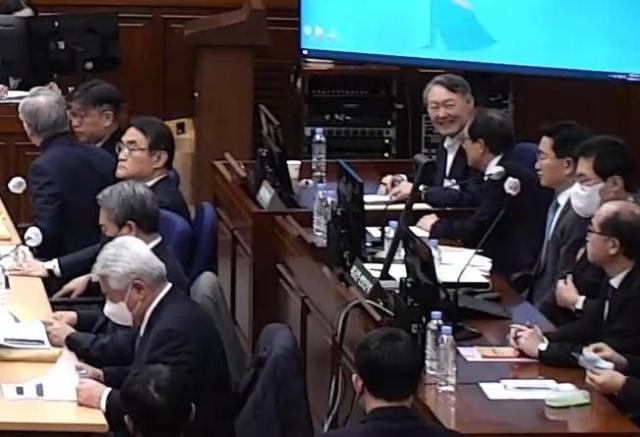 법원, 尹 '내란 우두머리' 재판 종료...2월 19일 오후 3시 1심 선고