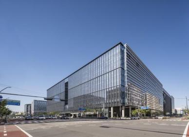 [대형 건설사 생존지도] DL이앤씨, 원가·현금로 재무 안정 방어…보수 전략과 다음 숙제는