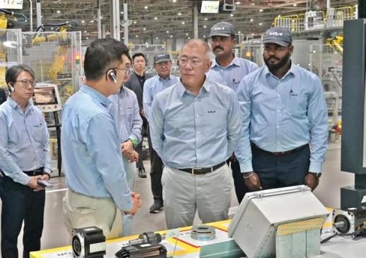 정의선 회장, 새해 中·美·印 현장 방문…글로벌 광폭 행보 