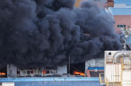 창원 성주동 국가산업단지 화재…누리꾼 하늘에 검은 연기 가득