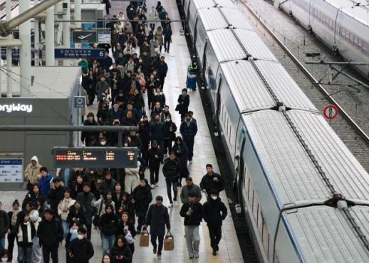 한국거래소 24시간 거래 대비 AI스타트업 인수 검토