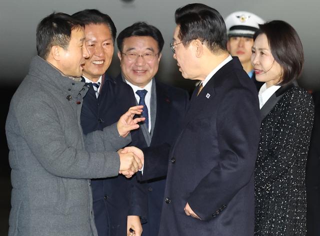 李대통령, 서울 도착…외교 성과 가다듬고 국내 정국 구상