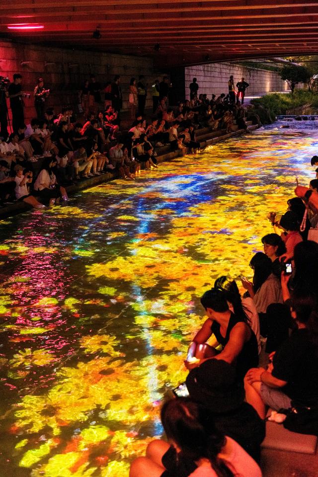 청계 소울 오션 수면 미디어아트 전시 작품 청계정원만개 사진서울관광재단