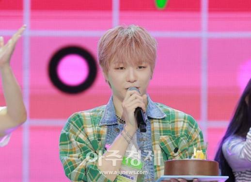 강다니엘, 2월 9일 육군 현역 입대한다