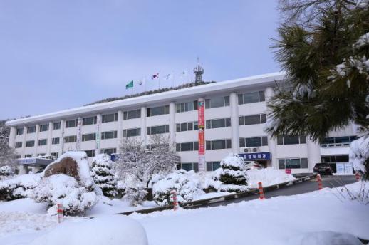 인제군, 소상공인 대출이자 지원 확대…금융 부담 낮춘다