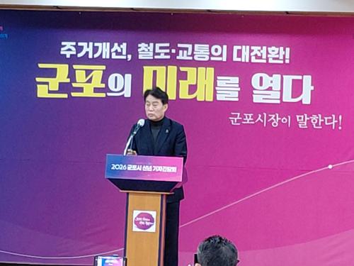 사진박재천 기자