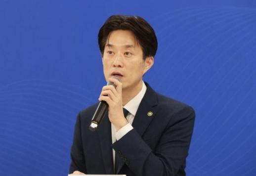 정책자금 불법 브로커 신고하면 200만원...중기부, 신고포상금제 신설  