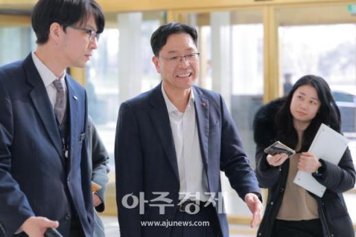 [포토] 주우현 롯데케미칼 첨단소재사업 대표이사, 2026 상반기 롯데 VCM 참석