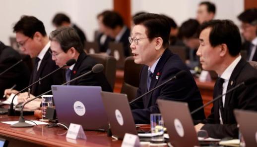 경찰, 김병기 사라진 금고 행방 추적…차남 자택서 CCTV 확인