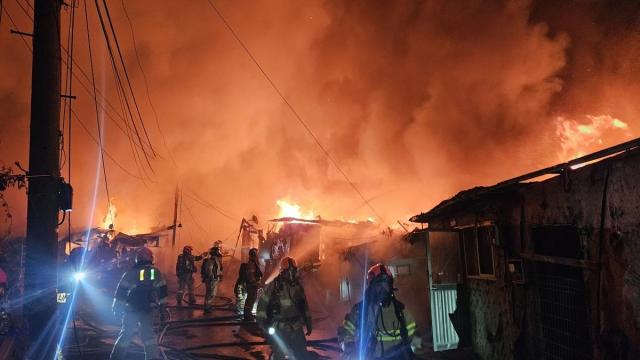 Fire breaks out in Seouls last remaining shantytown