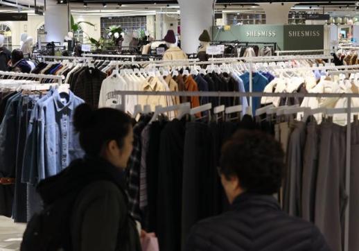 야간수당 비과세 근로자 범위 확대…노란우산공제 납입 연1800만원까지