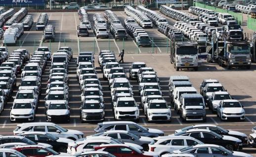 올해 車시장, 전년비 0.2% 성장...전동화 둔화 속 HEV 경쟁 치열