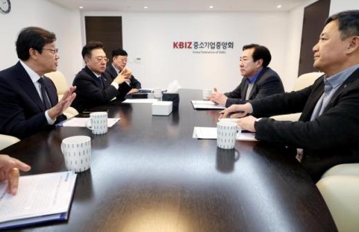 매출 3.6조 감소 우려…약가 개편에 제약바이오·중소기업계 우려