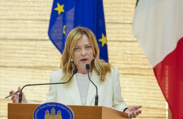 트럼프 '그린란드 관세' 위협에 유럽 격앙…친트럼프 멜로니도 우려