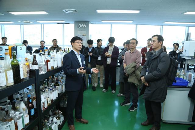 [르포] 대한민국 모든 술은 이곳을 거친다…주류면허지원센터 가보니