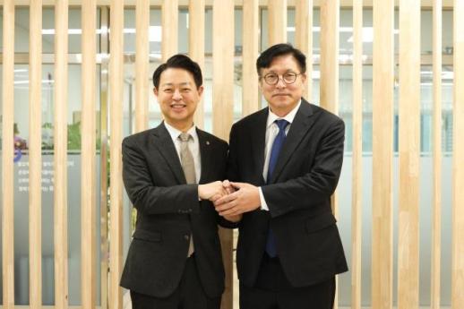 도성훈 교육감, 김영호 국회 교육위원장과 읽걷쓰 우수 유치원 방문