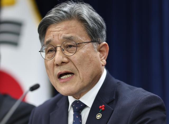 허민 국가유산청장이 19일 서울 종로구 정부서울청사에서 열린 세계유산영향평가 언론 설명회에서 모두 발언하고 있다 사진연합뉴스 