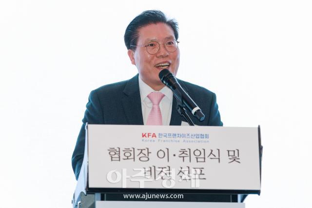 [포토] 축사 하는 송석준 국민의힘 국회의원