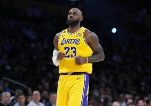 킹 르브론, NBA 올스타전 선발 명단 탈락 충격…노쇠화 영향