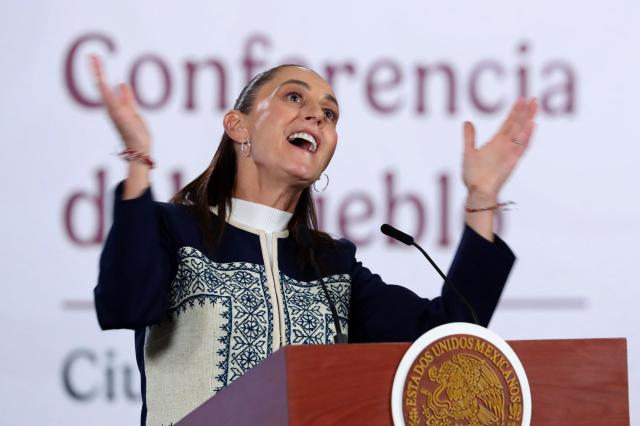 19일현지시간 정례 기자회견하는 멕시코 대통령 사진EPA·연합뉴스