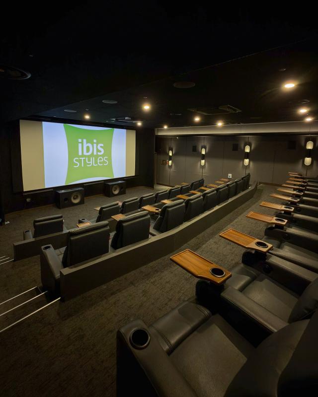 이비스 스타일 앰배서더 서울 강남 살롱 B1 모노플렉스 전경 사진이비스 스타일 앰배서더 서울 강남