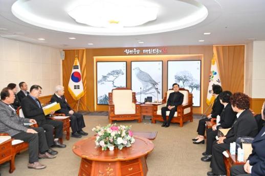 김태흠 지사 재정·권한 없는 통합은 껍데기…특별법 원안 통과 위해 강력 대응