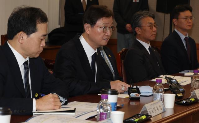 이찬진 신뢰훼손 사모펀드 공적 개입 불가피…핀셋 검사할 것