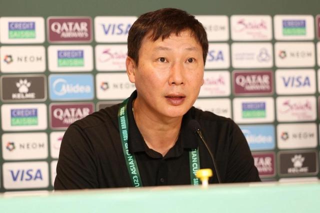 베트남 축구 국가대표님 김상식 감독 사진AFC
