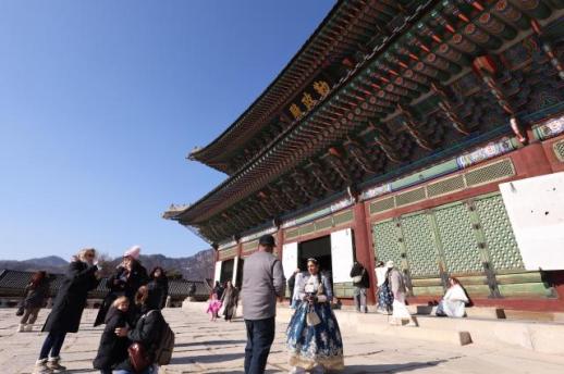 궁궐 사적 유용 막는다…정부 행사도 공문서 제출해야 