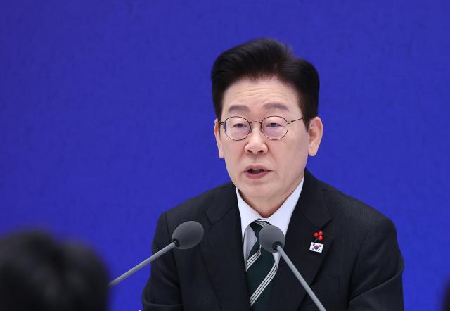 Lee reaffirms conciliatory approach toward North Korea