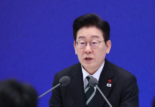 Lee reaffirms conciliatory approach toward North Korea