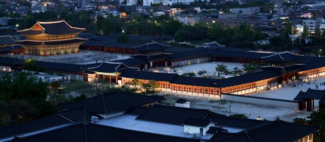 This photo shows Gyeongbokgung Palace at night Photo by Aju News