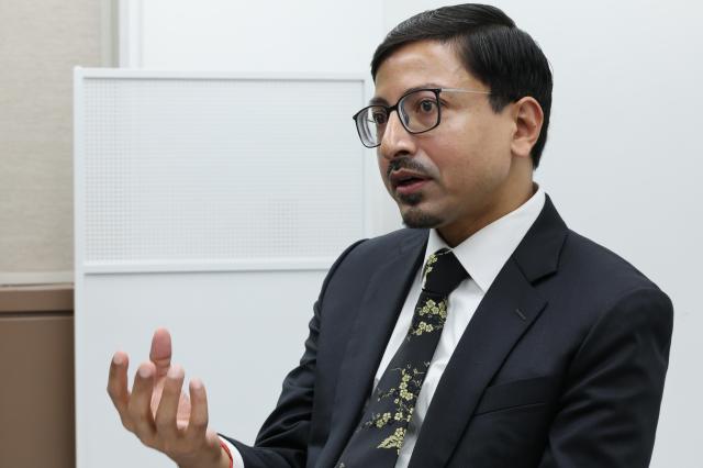 고랑랄 다스Gourangalal Das