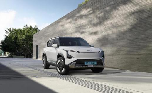 기아, 전기차 보급 앞장...3000만원대 EV5·6 선봬 