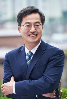 김동연 코스피 5000 고지 도달...추락한 국격 회복의 신호탄