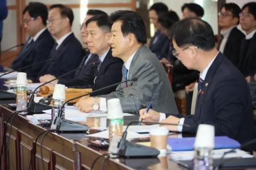 국정원, 가덕도 테러사건 후속조치 본격 착수…1차장 팀장 TF 출범