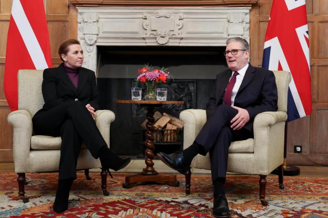 British Prime Minister Keir Starmer R and Danish Prime Minister Mette Frederiksen L hold a bilateral meeting at Chequers the official country residence of the UK Prime Minister in Buckinghamshire Britain Jan 22 2026 EPA-Yonhap 