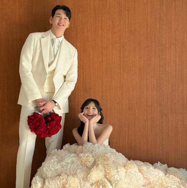 유튜버 송형주왼쪽와 박민정 사진박민정 SNS