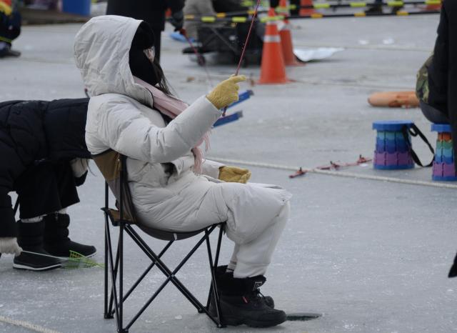 2026 화천산천어축제 얼음낚시사진박종석 기자