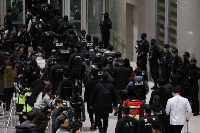 Over 70 South Koreans sent home after online scam crackdown in Cambodia