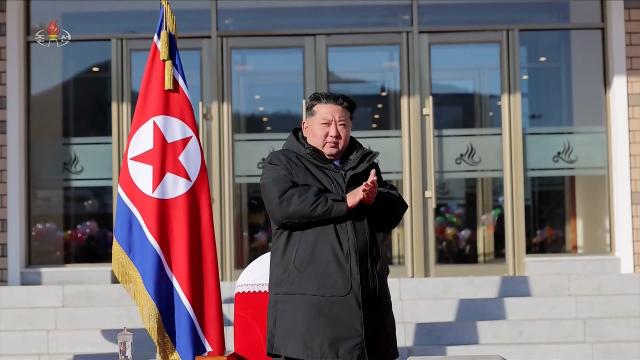 김정은 온포휴양소 준공식 참석
    서울연합뉴스 김정은 북한 국무위원장이 지난 20일 함경북도 경성군 온포근로자휴양소 준공식에 참석해 준공 테이프를 끊었다고 조선중앙TV가 21일 보도했다 김 위원장은 시설을 둘러본 뒤 2월 중에 휴양소를 개업하라고 지시했다 조선중앙TV 화면 2026121 
    국내에서만 사용가능 재배포 금지 For Use Only in the Republic of Korea No Redistribution
    nkphotoynacokr2026-01-21 124107
저작권자 ⓒ ㈜연합뉴스 무단 전재 재배포 금지 AI 학습 및 활용 금지저작권자 ⓒ ㈜연합뉴스 무단 전재 재배포 금지 AI 학습 및 활용 금지