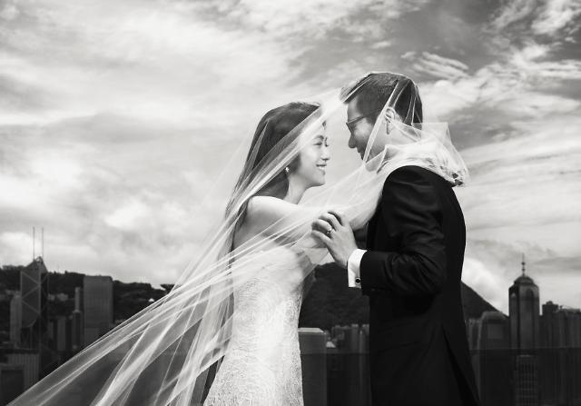 김태용 감독과 탕웨이가 정식 결혼식을 올렸다 사진제공영화사 봄