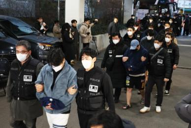 캄보디아 범죄조직 가담 혐의 48명, 오늘 구속 여부 결론…부산서 영장실질심사 진행