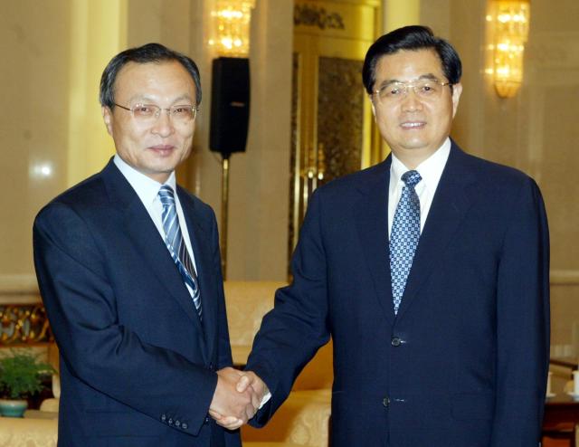 中国外交部对李海瓒去世表示哀悼