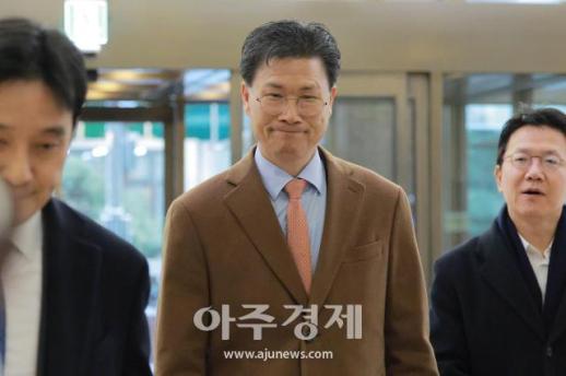 [포토] ​​​​​​​강태영 NH농협은행장, 은행연합회 정기 이사회 참석